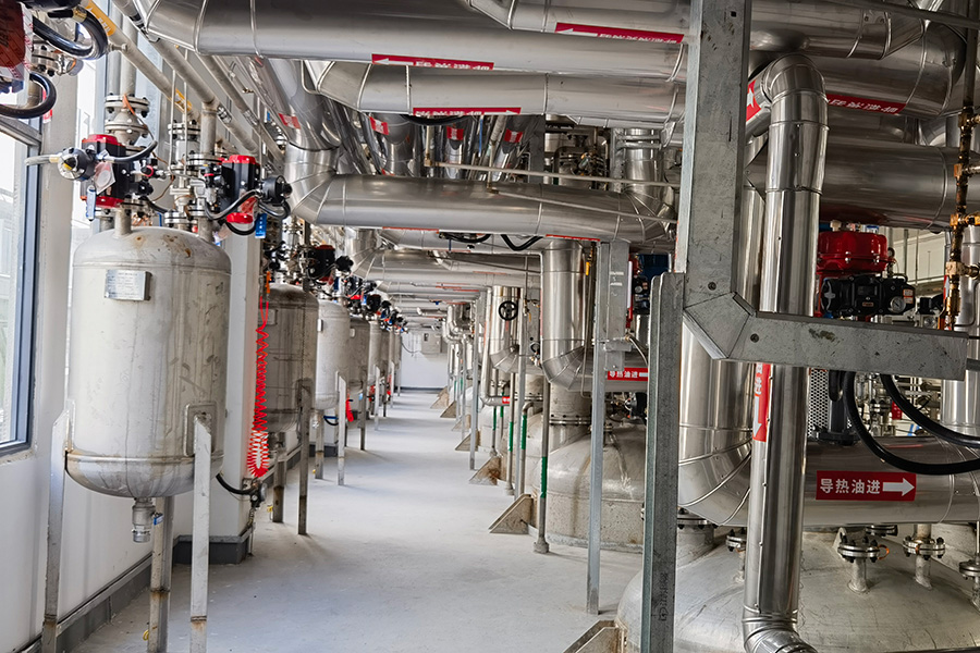  绝缘漆出产车间